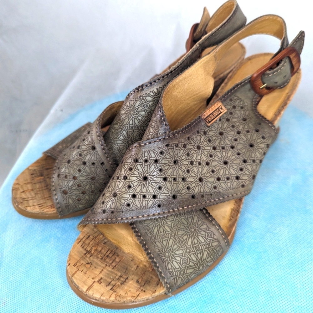 PIKOLINOS Olive Green Wedges